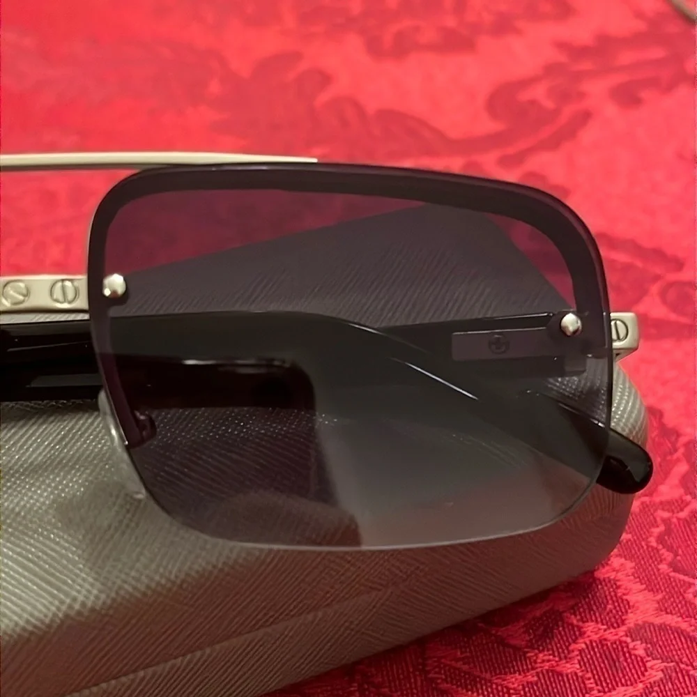 NWOT John Varvatos Square Metal Frame Rimless Sunglasses Smoky Gradient Lens